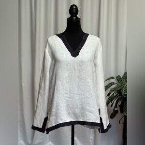 100% Linen tunic with navy blue trim by Lands’ End. Size large.